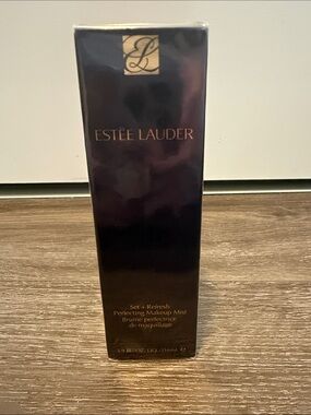 Estée Lauder Set + Refresh Perfecting Makeup Mist